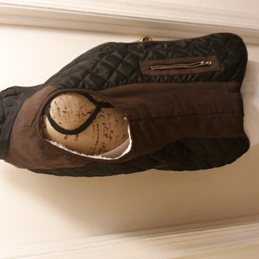 Brown and black Vest - Picture 4 of 9